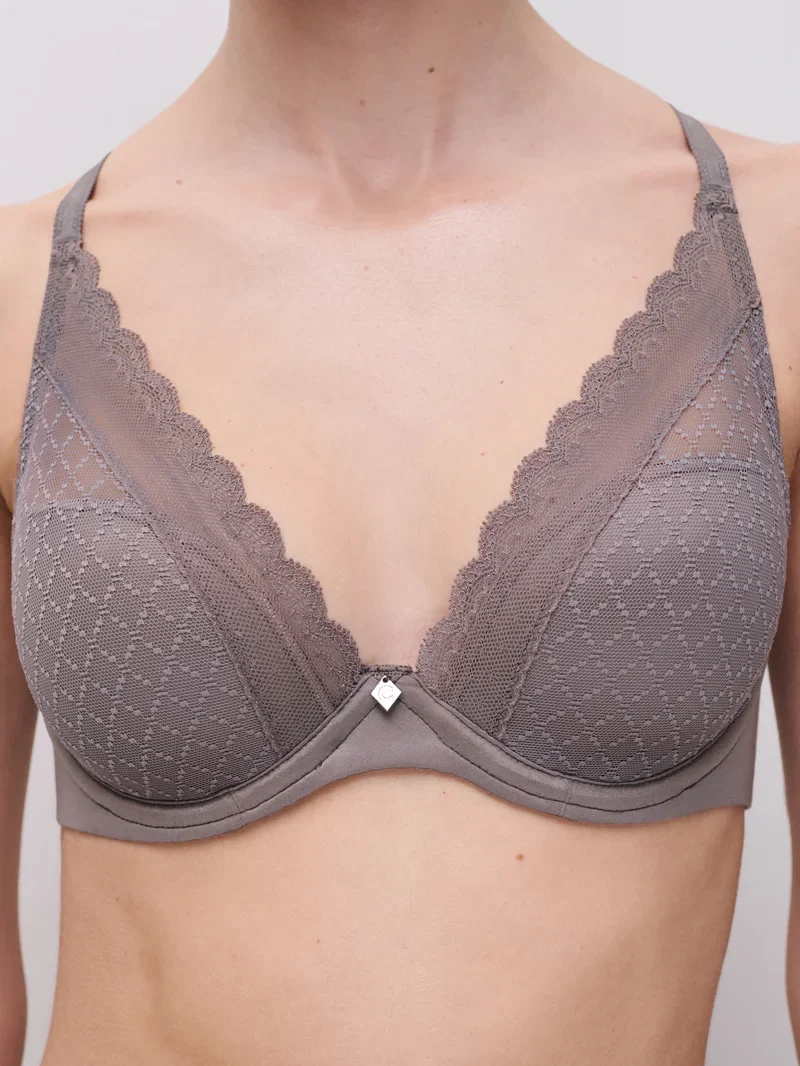 Chantelle EasyFeel – Norah Chic Plunge T-Shirt-BH Bronzed Taupe