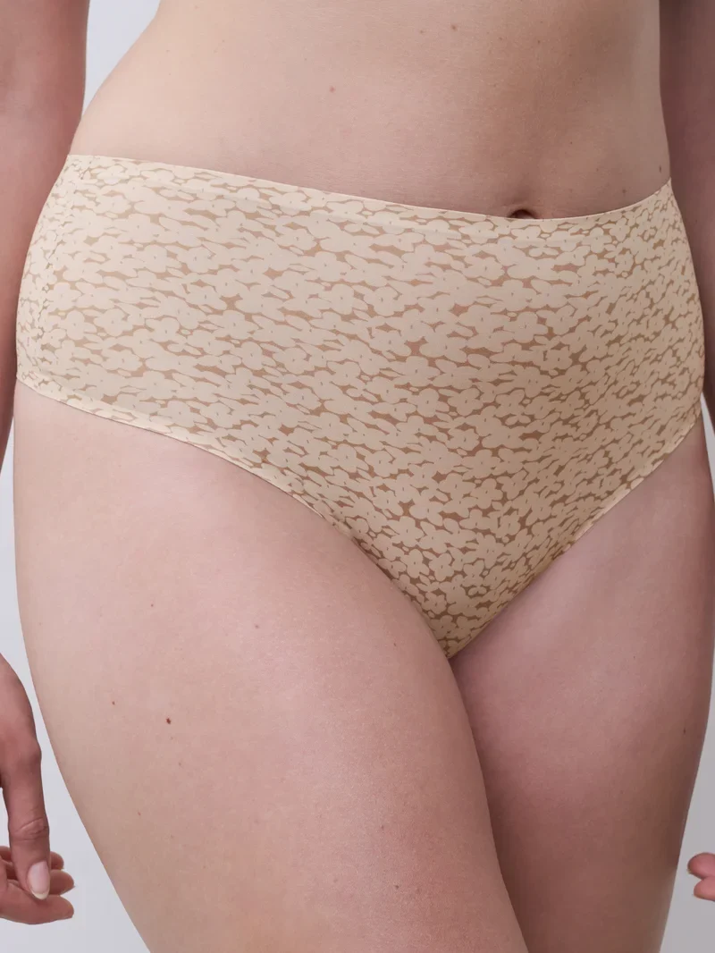 Chantelle – Softstretch-String mit hoher Taille / Print Norah Nude Print