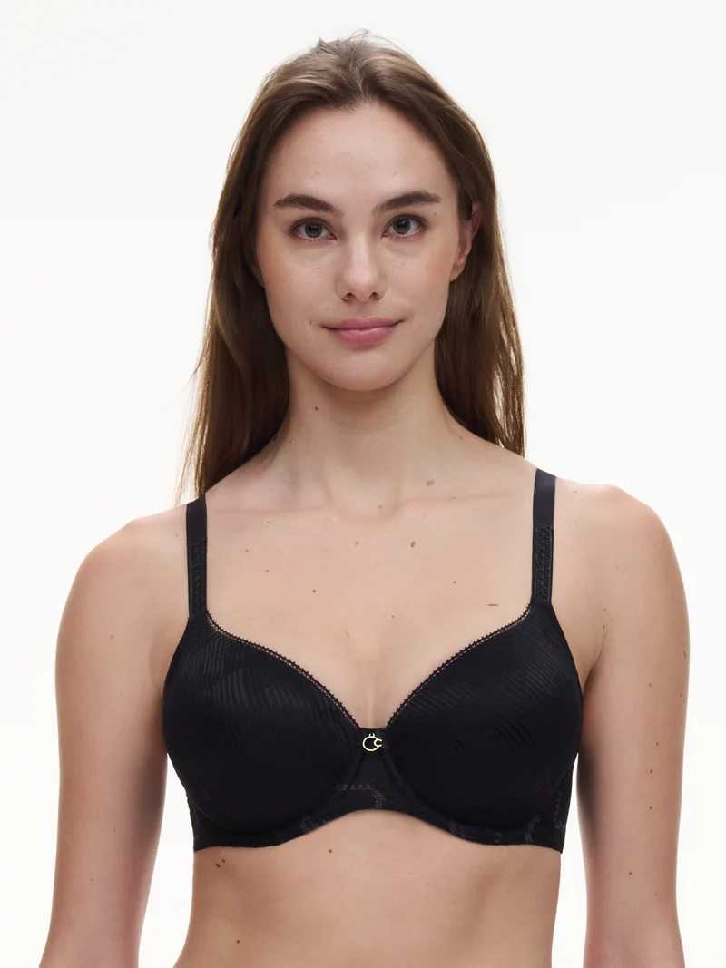 Chantelle - Intrigue – Überdeckender Memory-BH in Schwarz