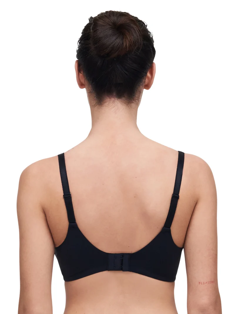 Chantelle Easyfeel - Norah Bedeckender, geformter BH in Schwarz