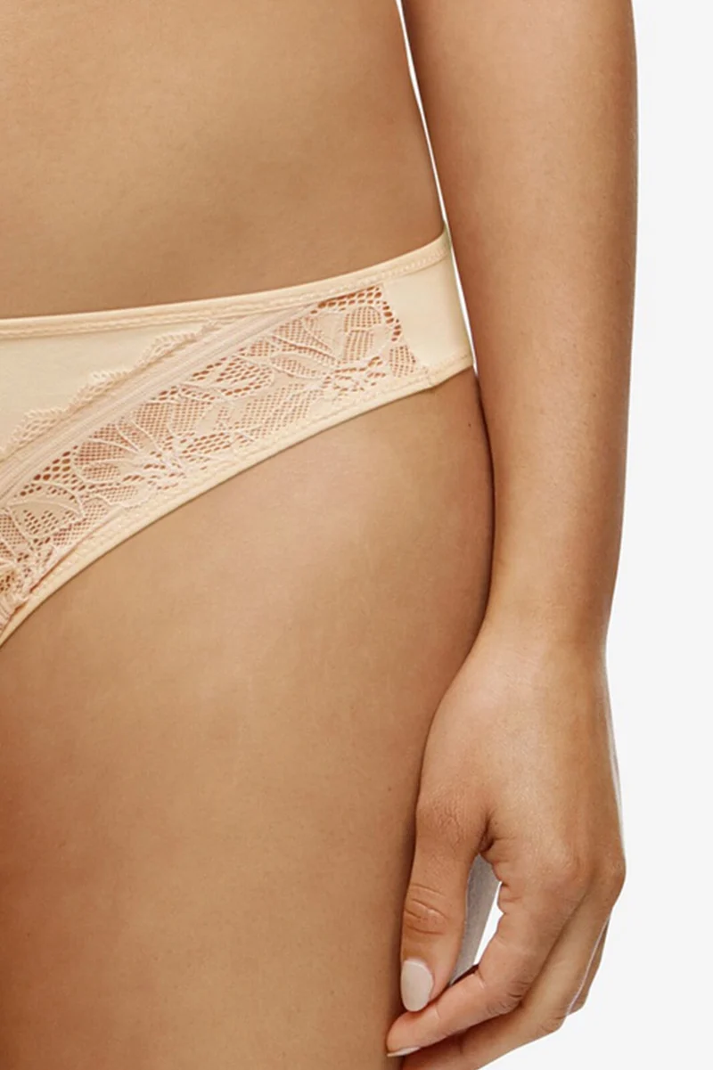 Chantelle Easyfeel - Floral Touch Evolutive Slip Golden Beige