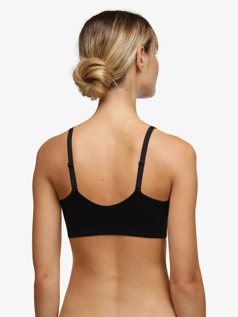 Chantelle Easyfeel - Norah Bedeckender, geformter BH in Schwarz