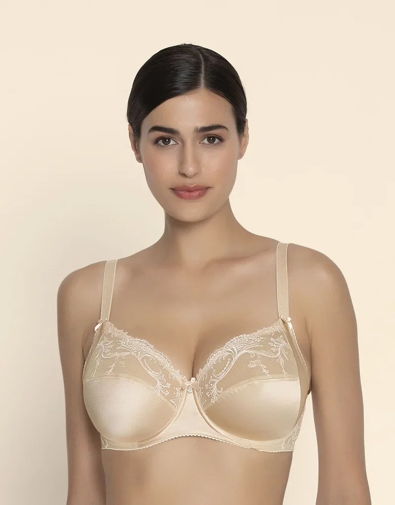 Lise Charmel - Splendeur Soie 3-teiliger Vollschalen-BH Aurore